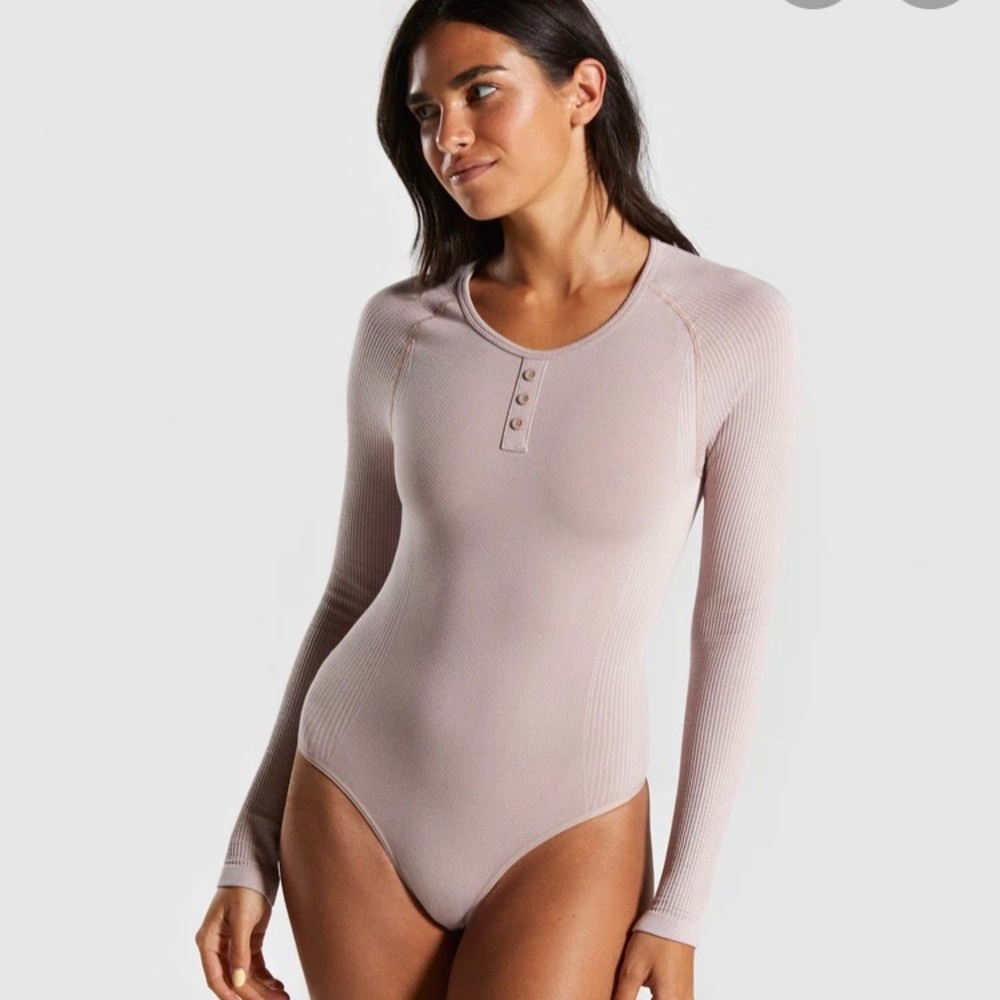 Gymshark power down body suit size small